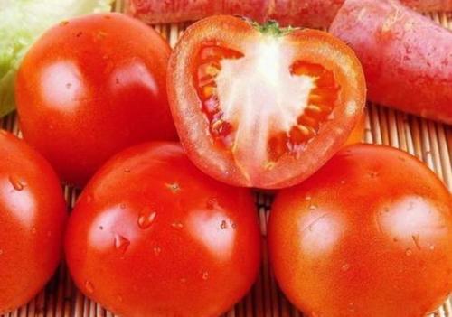 再饿，这5种食物也不能空腹吃，吃错等于“服毒”，有人已经中招