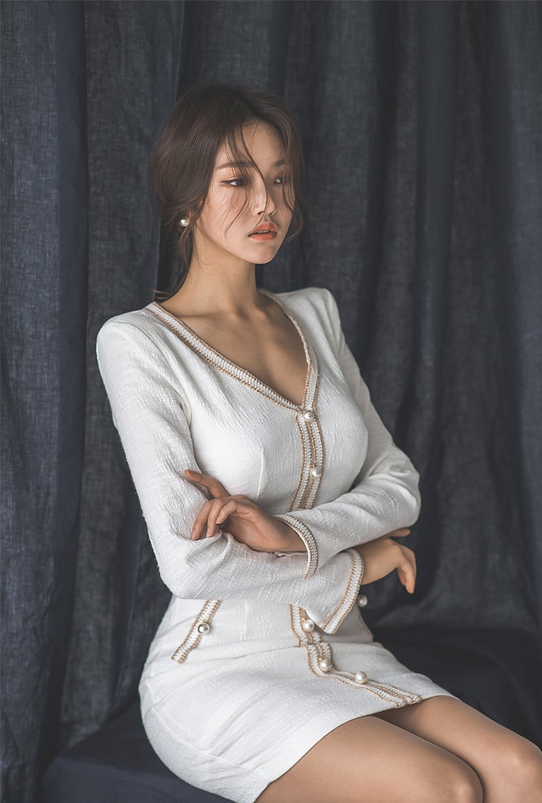 浩白达特茅斯垫肩珍珠扣裙