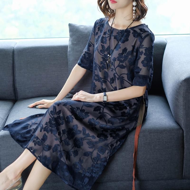 新发现:这“薄款”秋裙，竟比旗袍迷人，比欧货裙还洋气，美极了