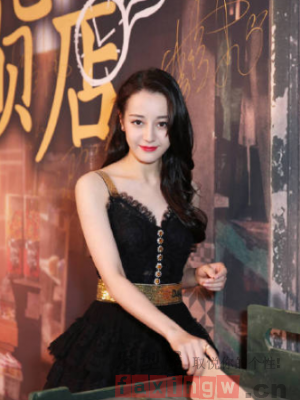 盘点女星们最美的侧披发型 清纯妩媚最迷人