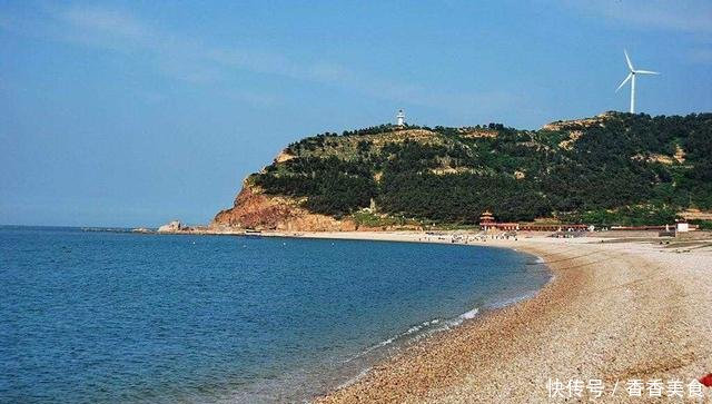 中国山东有一个县, 居住的人口越来越少, 其中有两个原因