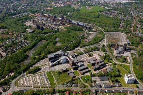 19架轰炸机猛攻大坝，瞬间4亿吨洪水咆哮而出，吞没3万人