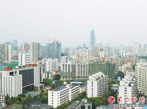 辟谣!进入摇号程序的购房者都是“爷”字辈纯属造谣