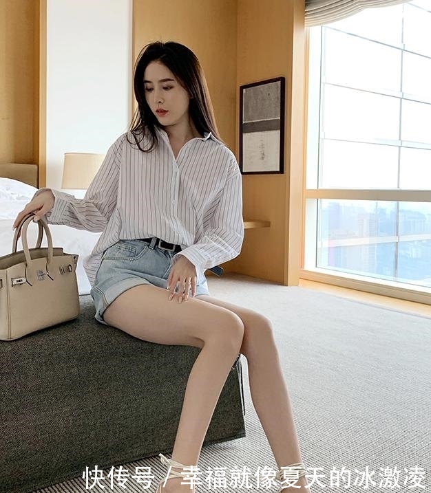 『女人味』让人又爱又恨的绑带凉鞋,怎么搭配才好看?注意两点,尽显女人味