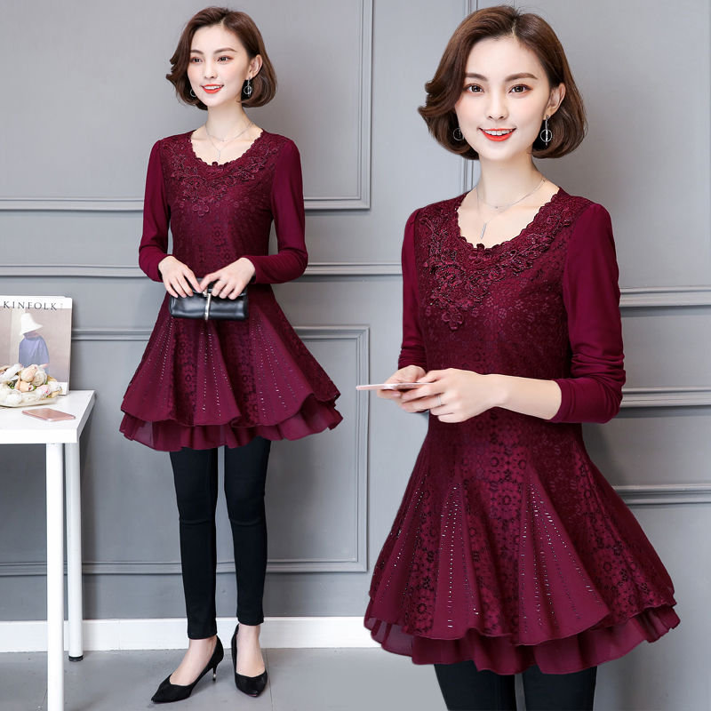 天呐,表姐太会穿了,穿这种包臀裙出门,女人味十足,超美嫩