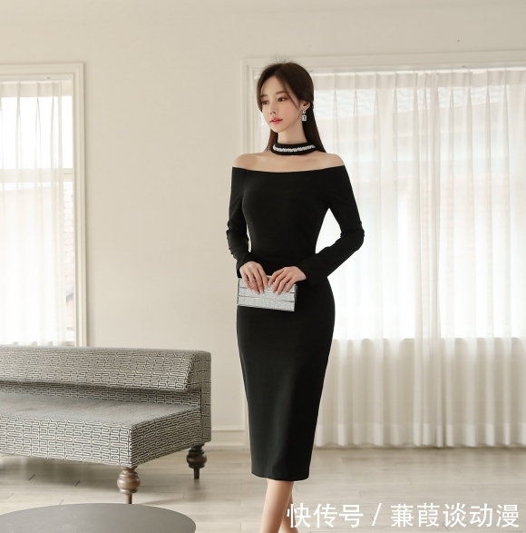  雅典娜：孙允珠，深黑雅典娜香槟朦胧香肩礼裙
