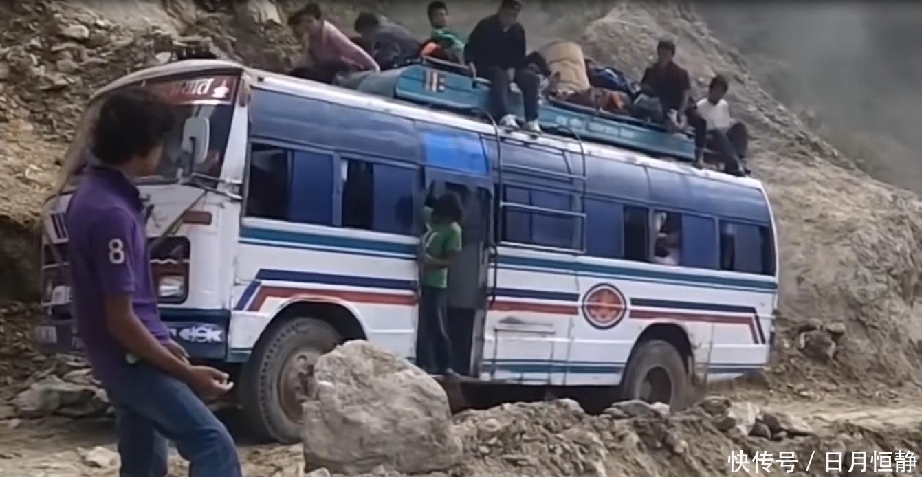  噩梦@印度有条“死亡公路”，建在3528米悬崖边上，司机们的噩梦