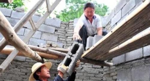  「围墙」农村盖房，究竟要不要修“围墙”？听完内行人分析，不