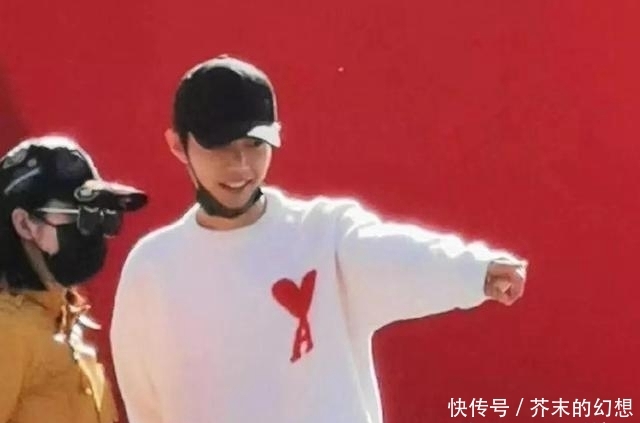 肖战央视跨年是不是取消了