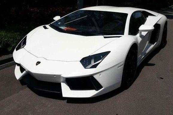 男子彩票中奖1200万成了暴发户, 买房又买车,