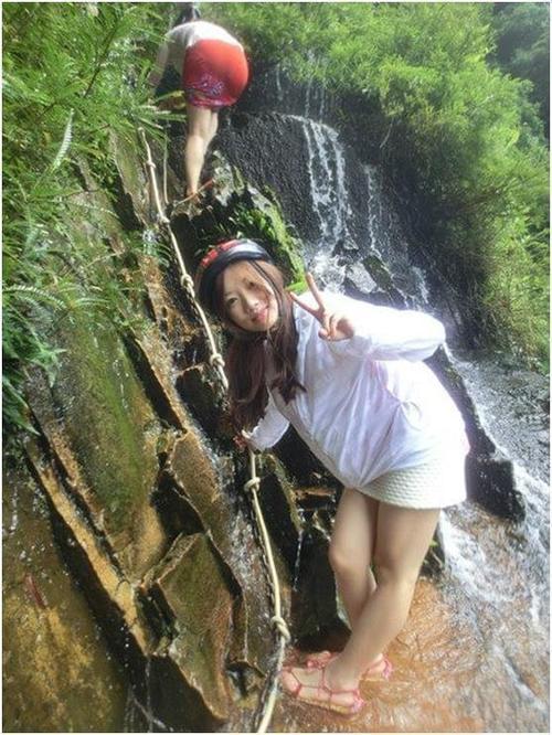 在三亚的碧海蓝天上我要飞得更高，看得更远