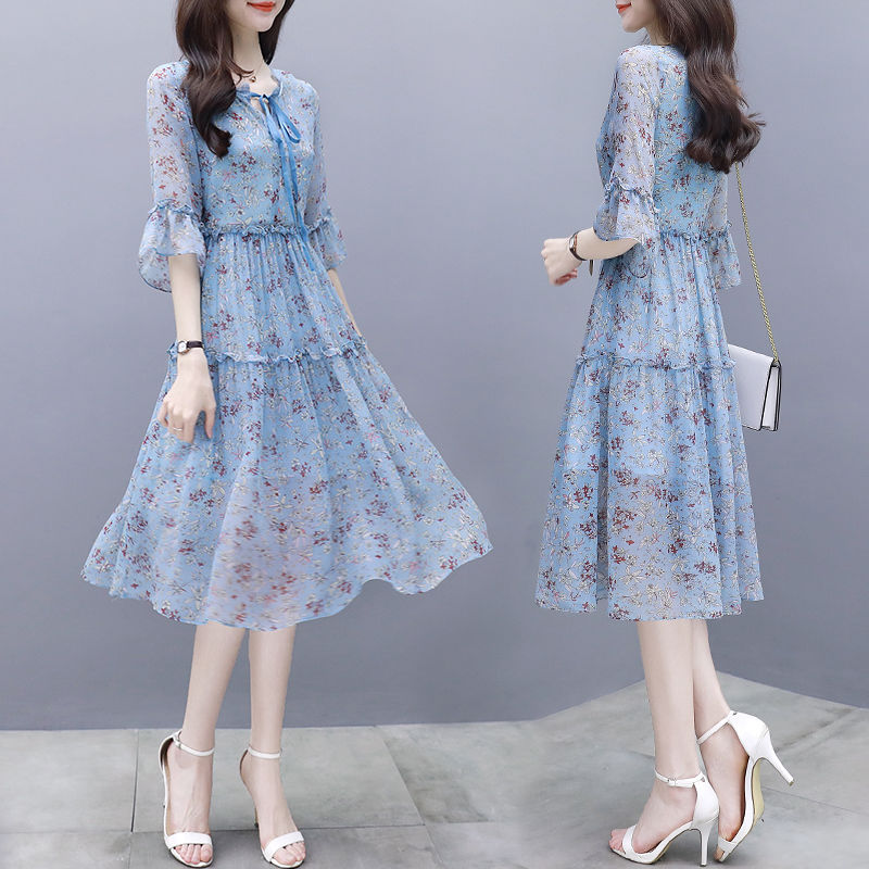 如今的女人真会穿，统统不穿裤子，只穿这”冷风裙“，美到犯规