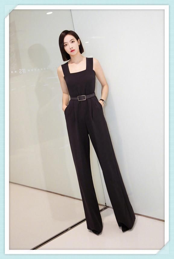 宋茜厉害！穿抹胸裙还敢在中间开个叉，网友：身材没点料真挂不住