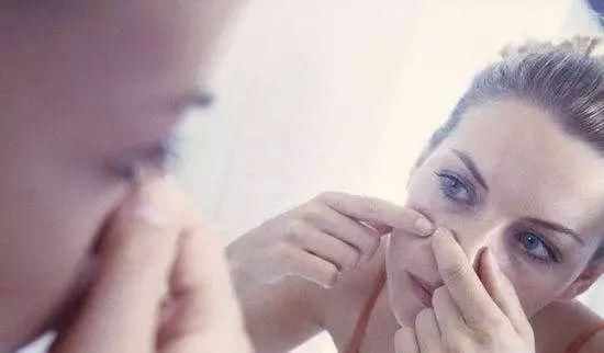 蒲公英大麦青汁■女人注意6大习惯“毁掉”皮肤,立刻改正,哪怕只改一个也好