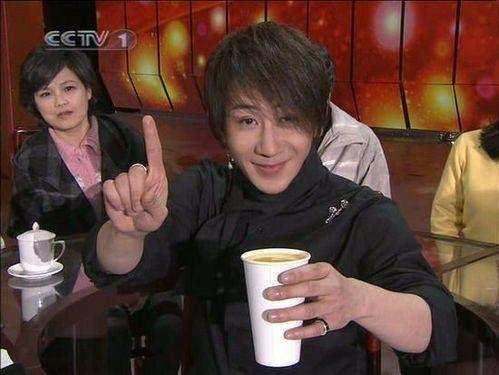 吹牛被拆穿惨遭打脸的6大明星, 有人吹牛和死人吃过饭