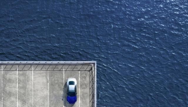  『汽车』汽车跨界时尚圈:你见过车头车尾是渐变色的车