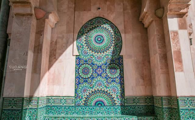 为了国王的梦,3万工人移沙填海,耗资5亿多美元建海上清真寺