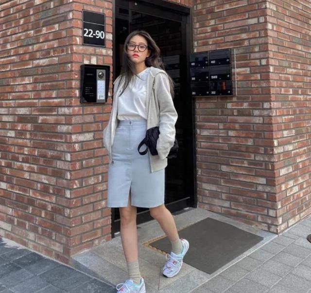  白鞋■小白鞋失宠了，这4双“仙女鞋”正流行！
