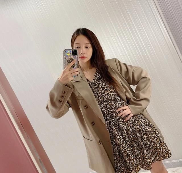  『连衣裙』服了李小路，连显显老的小雪花裙都能搭出18岁的样子，全靠长相在撑