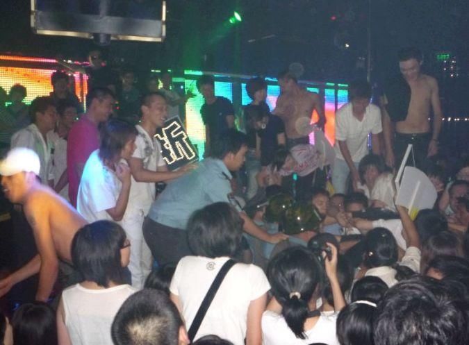 贵圈生存大课堂:消失的经纪人，被坑惨的不止胡歌、王宝强……