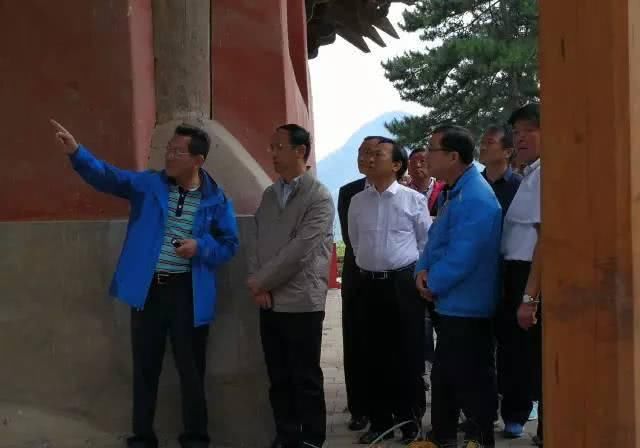  【中国】梁思成林徽因的文化远征：万里跋涉找到“中国第一国宝