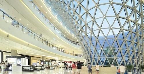  『三亚旅游市』“五一”小长假，三亚旅游多领域人气“霸榜”，背后有啥秘密