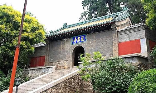 中国“最低调”的寺院，和尚都是名校毕业的高材生，香火非常旺盛