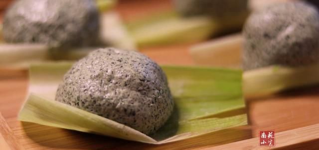  「柔软」教你用菠菜做青团,家家户户都可以做,Q弹软糯,柔软拉丝