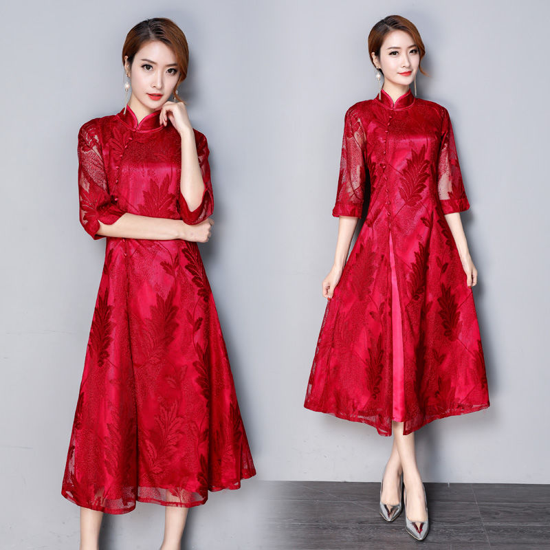 足足等了一月，终于等到这么减龄“秋裙”!70后穿忒嫩美