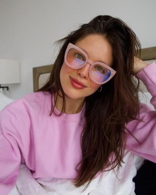  『裤衩』宅家也穿出仪式感！时尚达人居家日常，没有大裤衩只有好看自拍！