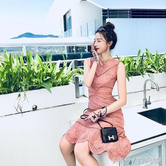 今年流行的小个子连衣裙，人人都显高