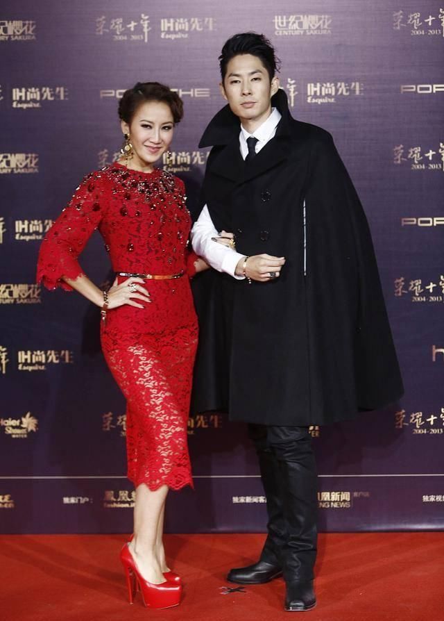  『真棒』CoCo李玟的情况真棒，穿西装配线阔脚裤，蜜桃臀水蛇腰恶魔身材太热辣