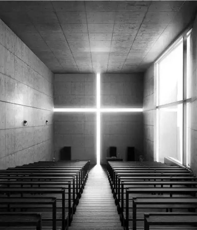 他用三年深埋十几米的大佛，是为了让黑暗中的生命走向光明！