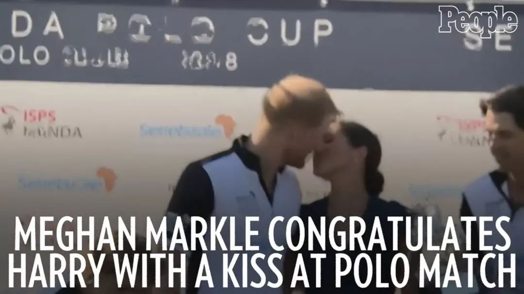 正牌王妃撞衫“绿茶情妇”？英国网友又开始八卦了...