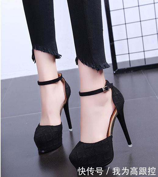 纸皮纹理的防水台高跟鞋，性感又有一点柔弱感