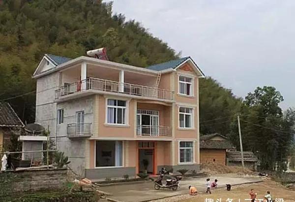  农村@现在很多人不回农村住，为什么还要在老家花大价钱盖一栋大