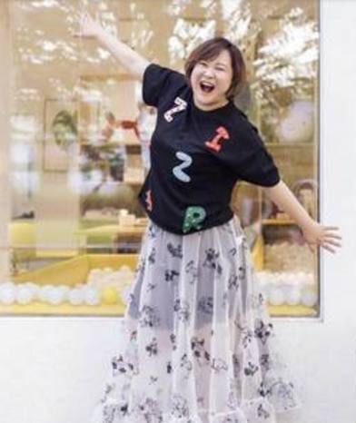 当140斤贾玲和90斤的张小斐同穿裙子，网友：看完瞬间不想减肥了