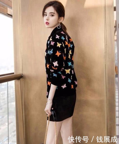 古力娜扎的高跟鞋太另类了，就靠一只筷子撑着好怕它断掉