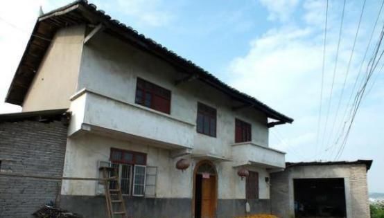  农村|“一户多宅”问题终被解决，农村宅基地出新规，农民不必为