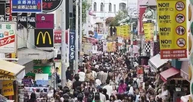 日本媒体：为什么中国游客不再“买、买、买”？中国大妈说出实情