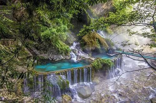 2-3天自驾！泡四川最大的瀑布温泉，现在去正好！