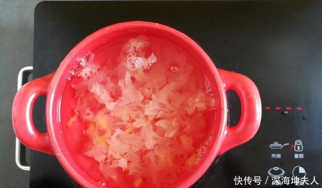 润肤:春天我常喝这汤,补水美白润肤,比面膜管用,邻居都说我变美了!