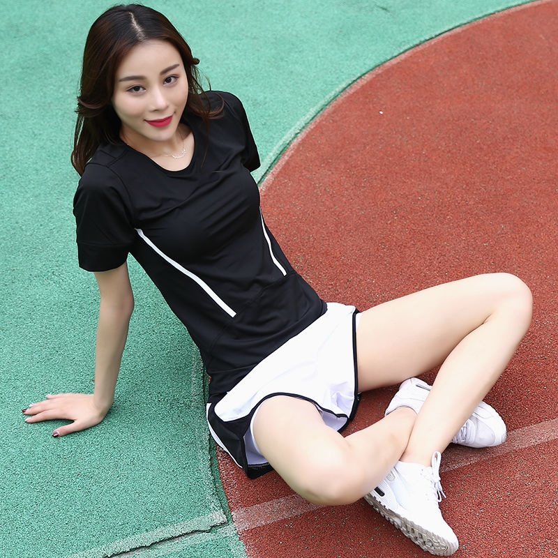 运动美女运动范，小姐姐新一期的“运动风”超火爆