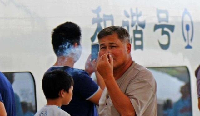 同样是高铁，为何日本有吸烟区，中国却直接禁止，今天总算知道了