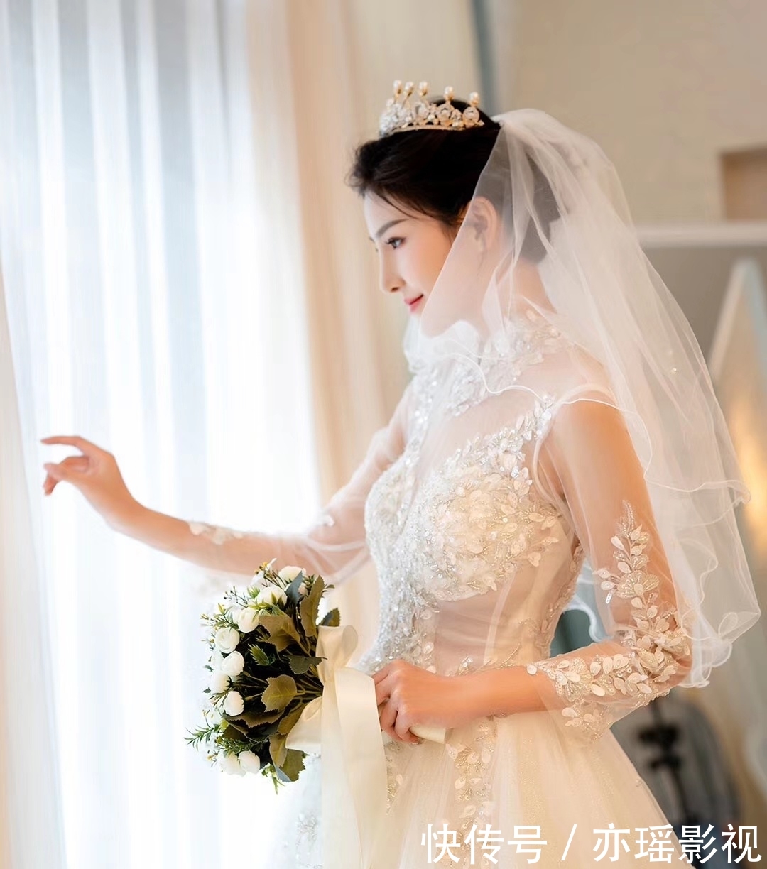 『春天』以春天为主题的婚纱,一起来pick你最喜欢的那件吧!