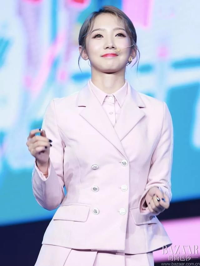 山支大哥“C位”出道，完美小脸直女也照样斩！