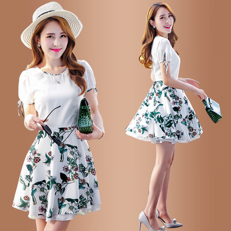 女人过了45岁别穿太土，学下图女人这样穿，年轻20岁，上档次