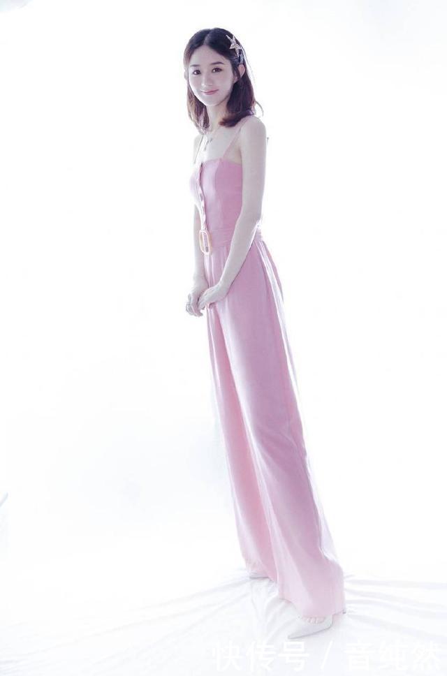 赵丽颖近日活动变身粉红少女，破怀孕谣言和林更新再次合作