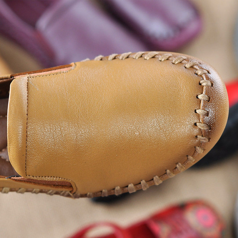 小个子女人，出门别总穿高跟鞋!如今流行这样的软软鞋，优雅舒适