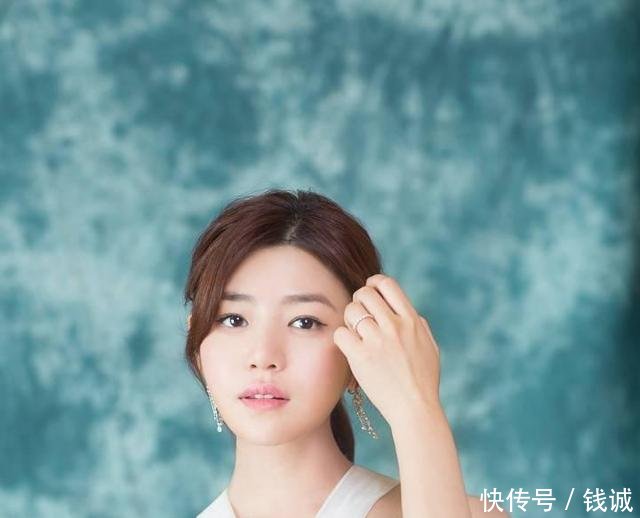 八位''穿纱裙''的女星，赵丽颖靓丽、热巴可爱，被杨颖美到了